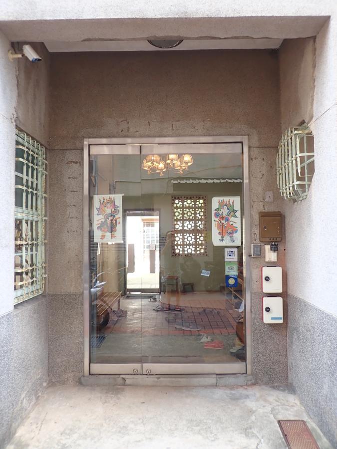 City Hut 1828 Tainan Extérieur photo