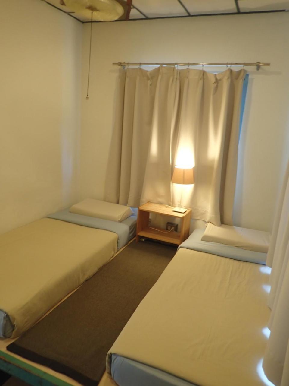 City Hut 1828 Tainan Extérieur photo
